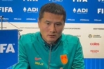 直播吧在现场|邵佳一：一场比赛不能说明什么，这是五五开的比赛
