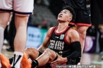 记者：贺希宁被夹击时连球都摸不到 广厦的执行力更强